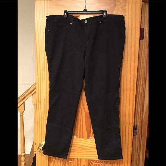 BONGO Denim - BONGO PLUS BLACK SLIM STRAIGHT JEANS MID RISE SZ 22W